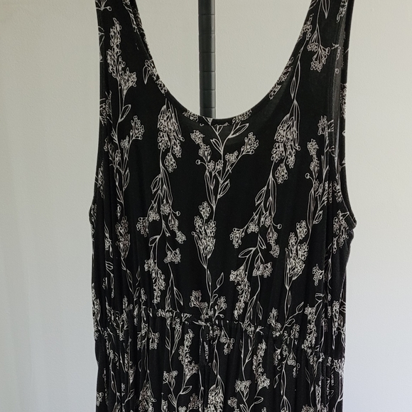 Old Navy Black & White Floral Sleveless Maxi Dress 3x plus - Picture 4 of 4